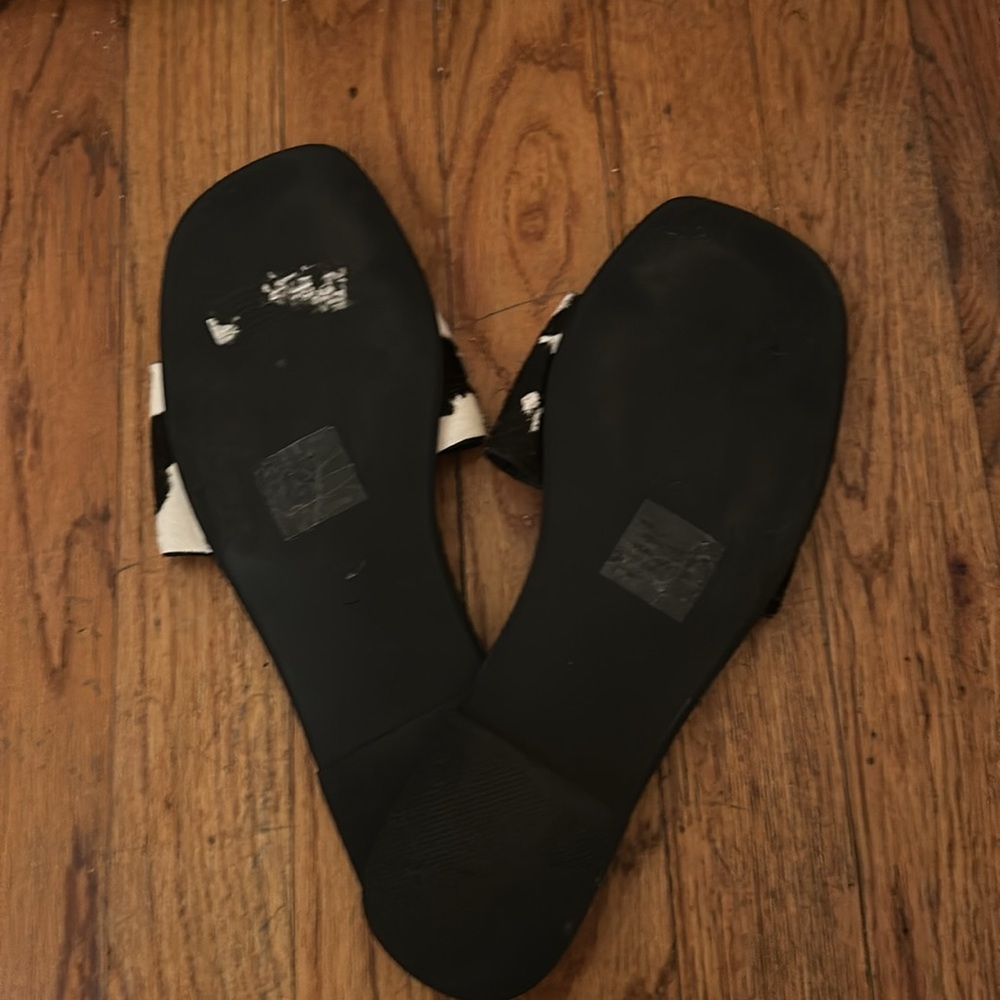 Black Cowhide Slides - image 4